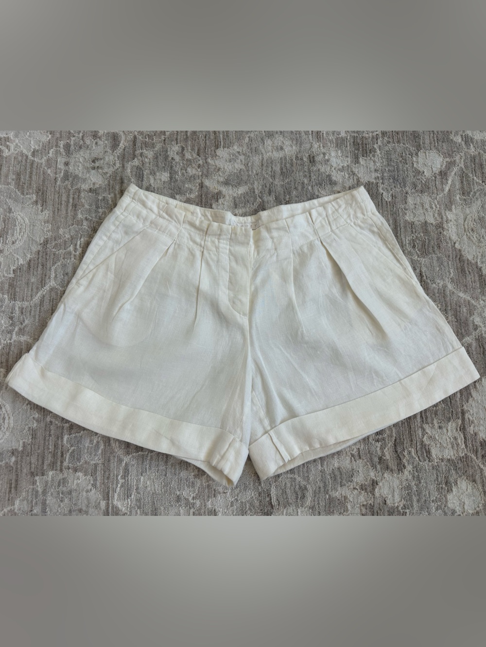 Theory 100% Linen White Ivory Tailored Coastal Beach Summer Shorts (Size 8)